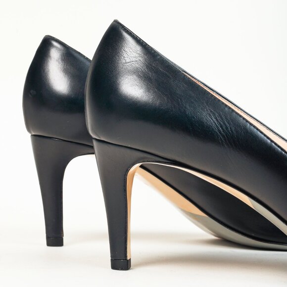 Giorgio Armani Navy Blue Leather Pointed-Cap-Toe Pumps - Picture 7 of 10